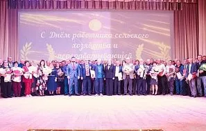 Прошли поздравления с профессиональным праздником всех аграриев –